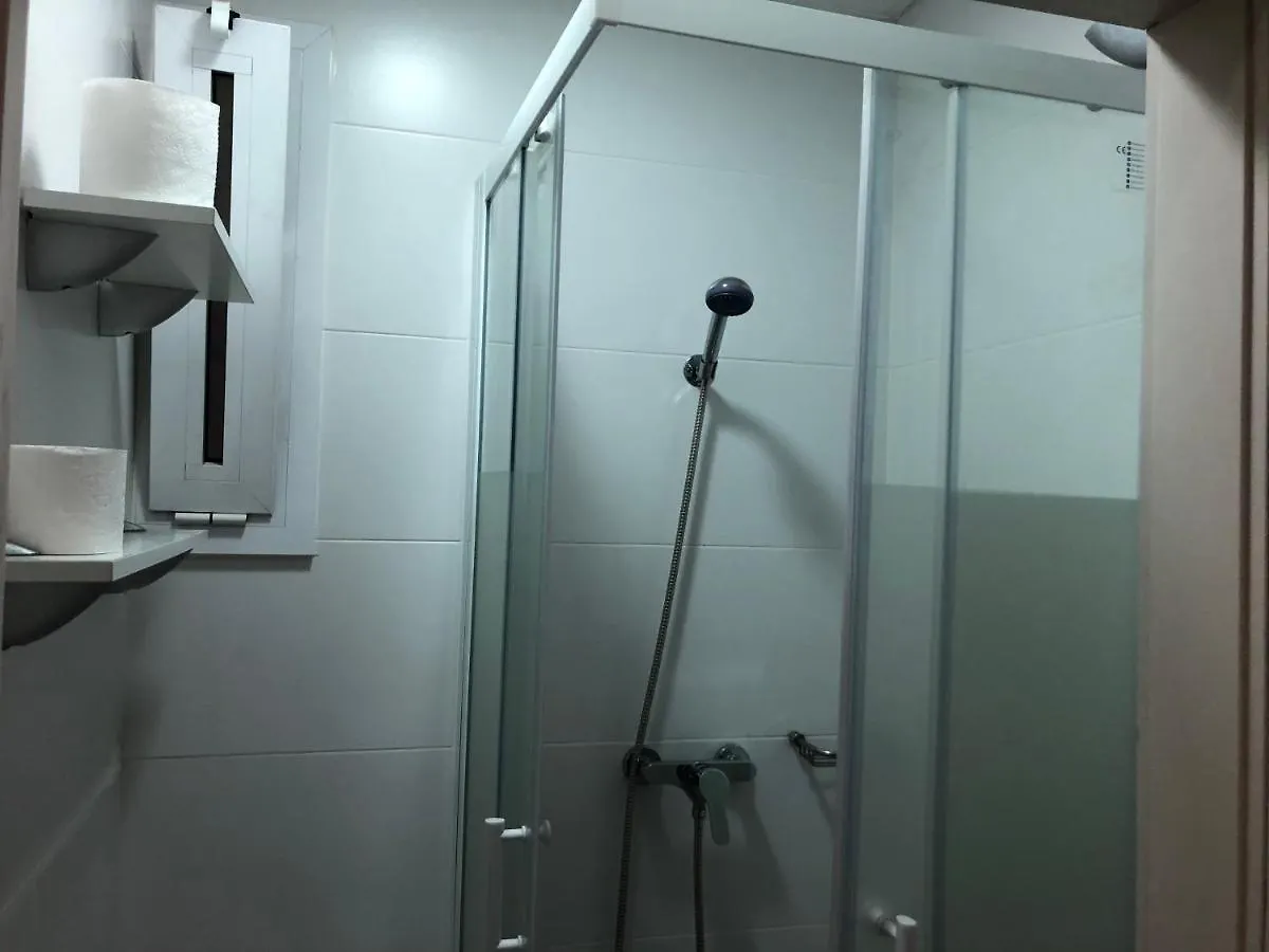 ** Guest house Hostalin Barcelona Diputacion Spain
