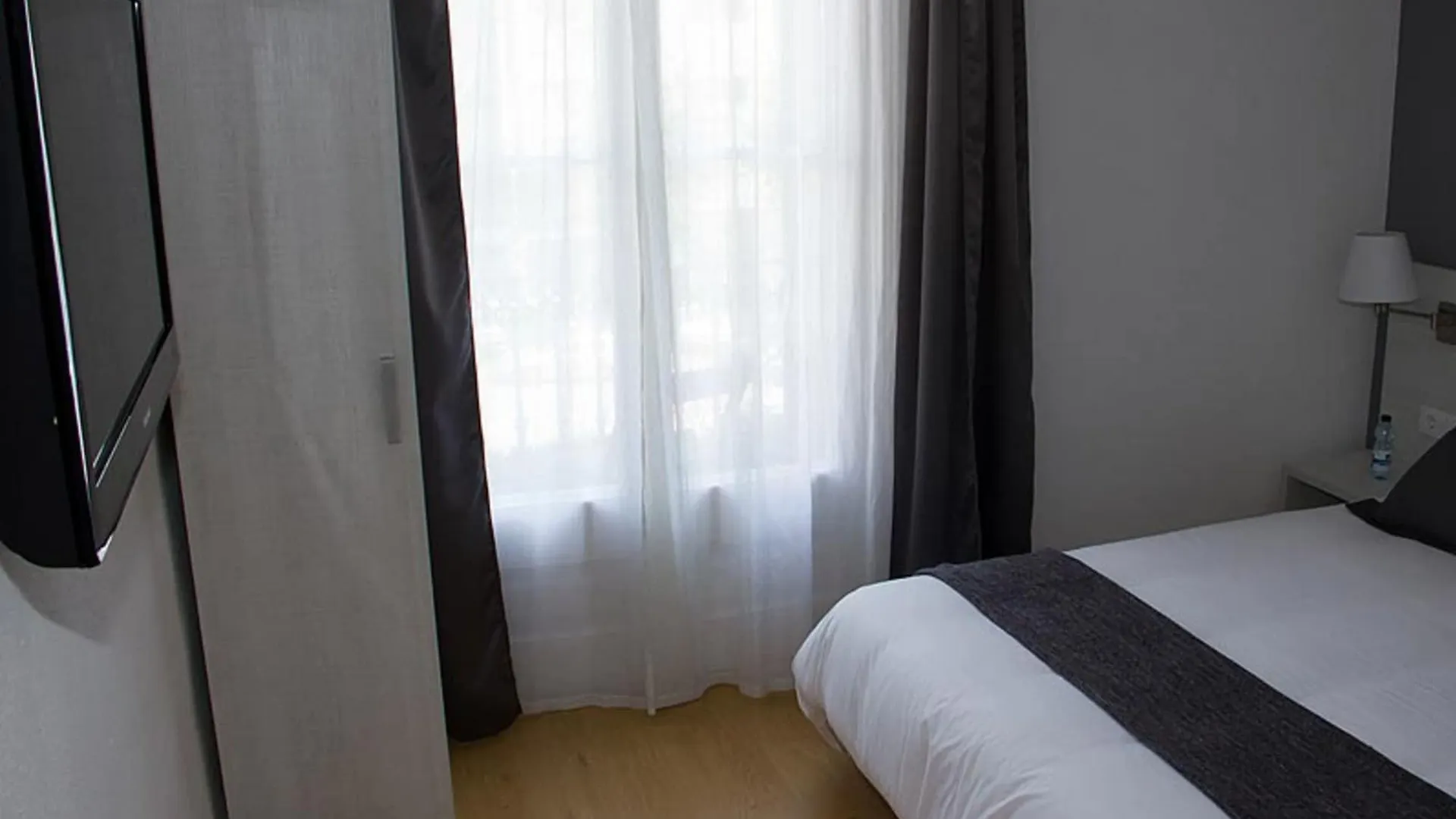 Hostalin Barcelona Diputacion Guest house