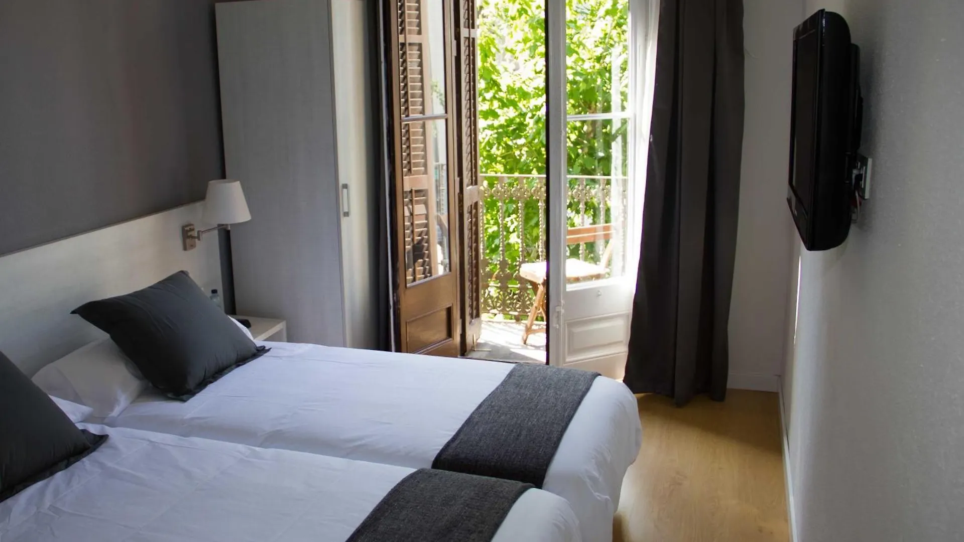 Guest house Hostalin Barcelona Diputacion